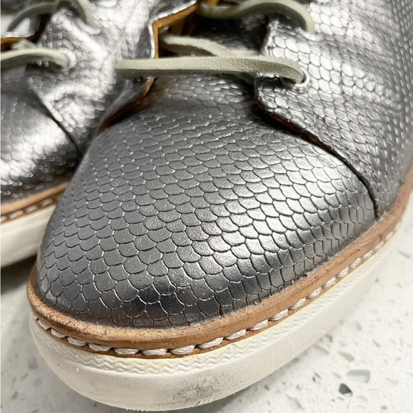 Sperry Gold Cup Women's Silver Lace-Up Shoes Size 8M STS95577 FISH SCALE RARE - Picture 4 of 10
